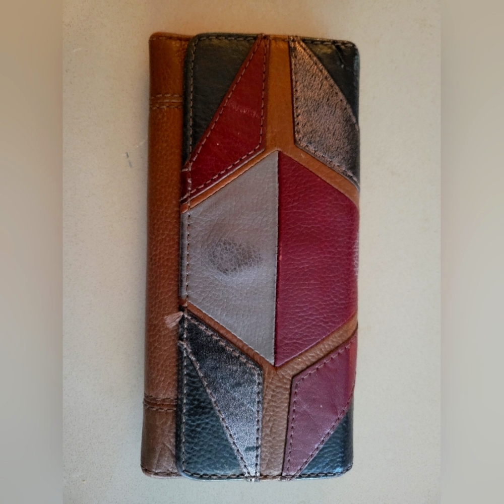 Fossil Wallet In Great Condition - image 1